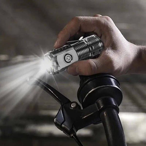 LINTERNA TÁCTICA LED ALEMANA